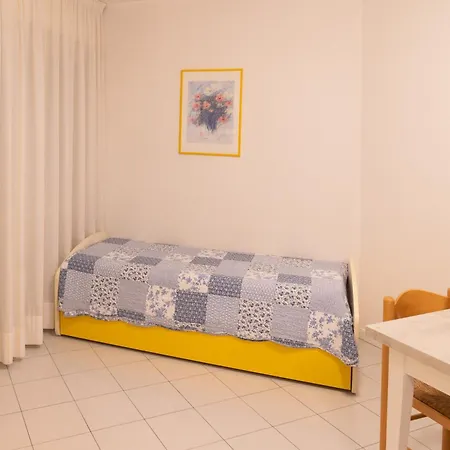 Vista Mare Con Piscina Mv10 Apartment *